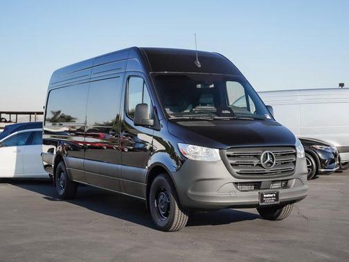 2025 Mercedes-Benz Sprinter 2500 High Roof
