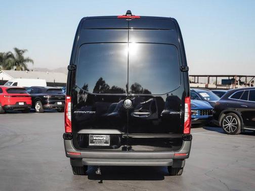 2025 Mercedes-Benz Sprinter 2500 High Roof