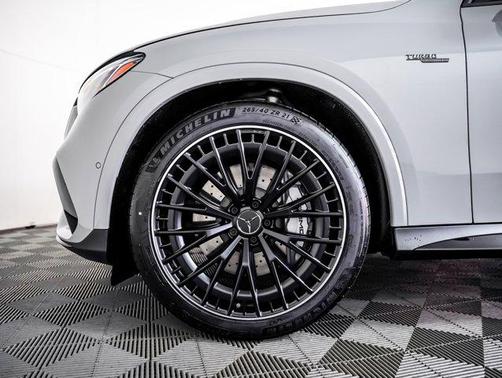 MANUFAKTUR Alpine Grey 2026 Mercedes-Benz AMG GLC 43 4MATIC