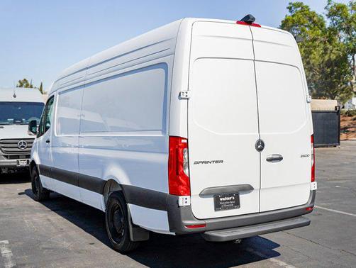 2025 Mercedes-Benz Sprinter 2500 High Roof