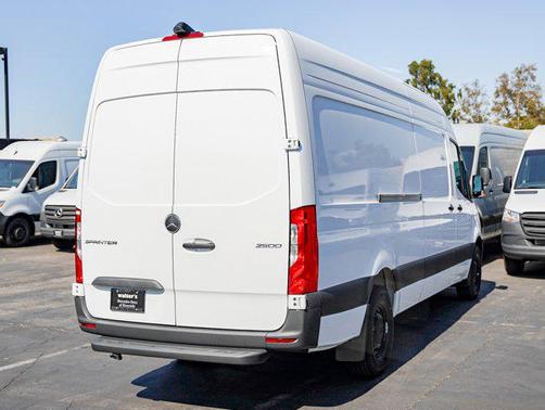 2025 Mercedes-Benz Sprinter 2500 High Roof