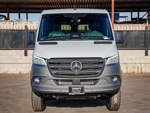 2025 Mercedes-Benz Sprinter 2500 Standard Roof