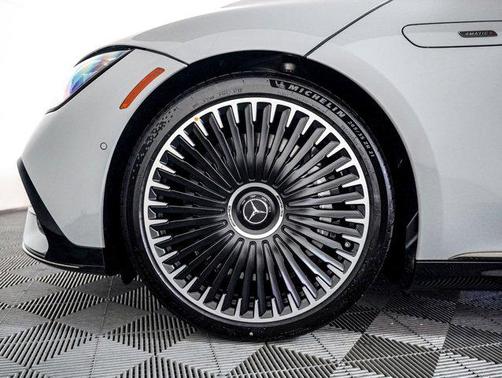 MANUFAKTUR Alpine Grey Non-Metallic 2025 Mercedes-Benz AMG EQE 4MATIC+