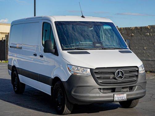 2025 Mercedes-Benz Sprinter 2500 Standard Roof