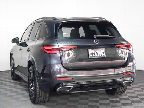 2025 Mercedes-Benz GLC 300 Base
