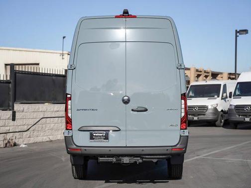 2025 Mercedes-Benz Sprinter 2500 High Roof
