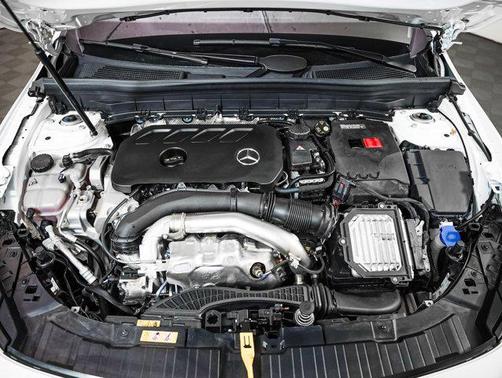 2026 Mercedes-Benz GLB 250 Base