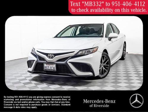 2022 Toyota Camry SE