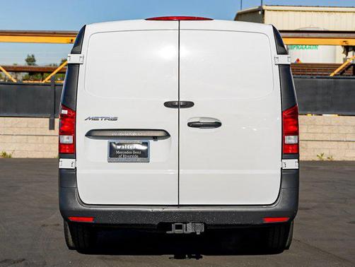 2023 Mercedes-Benz Metris Base
