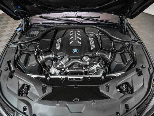 2025 BMW M850 xDrive