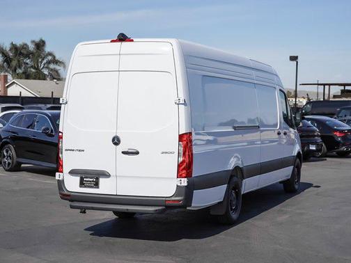2025 Mercedes-Benz Sprinter 2500 High Roof