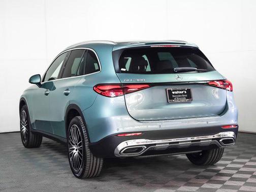 2026 Mercedes-Benz GLC 300 Base