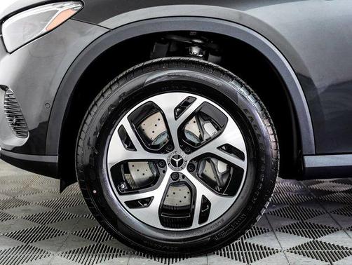 2025 Mercedes-Benz GLC 350e Base