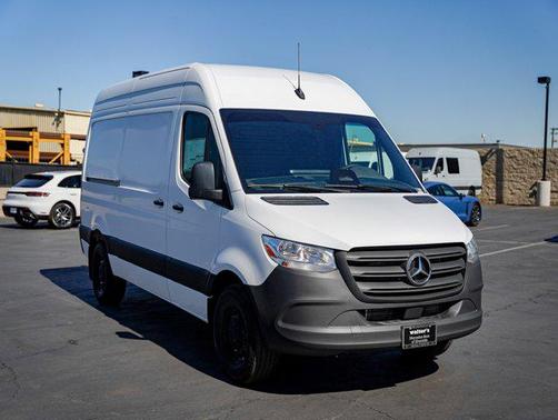 2025 Mercedes-Benz Sprinter 2500 High Roof