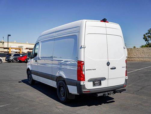 2025 Mercedes-Benz Sprinter 2500 High Roof