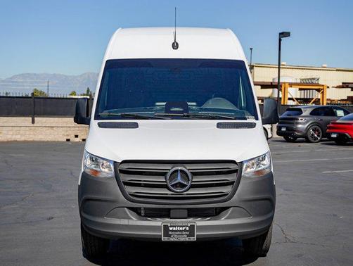 2025 Mercedes-Benz Sprinter 2500 High Roof