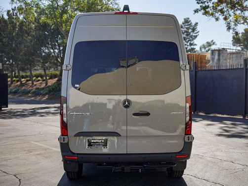 2025 Mercedes-Benz Sprinter 2500 Standard Roof