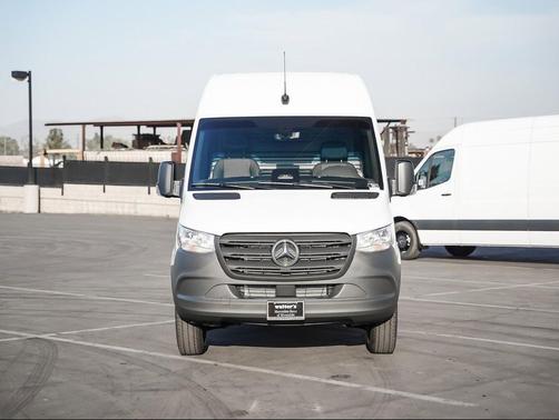 Arctic White 2026 Mercedes-Benz Sprinter 3500XD High Roof