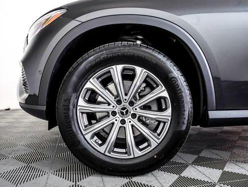 2026 Mercedes-Benz GLC 300 Base