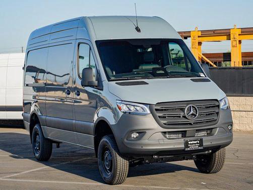 2025 Mercedes-Benz Sprinter 2500 Standard Roof