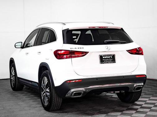 2025 Mercedes-Benz GLA 250 Base