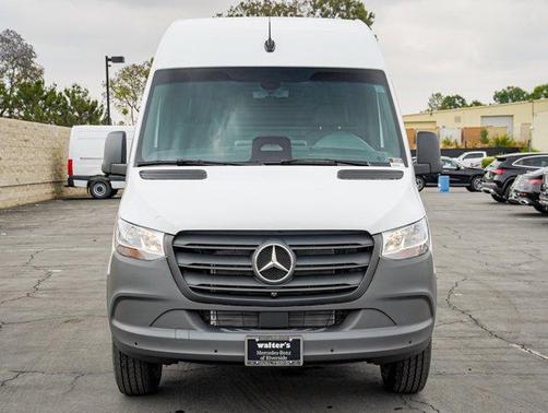 Arctic White 2026 Mercedes-Benz Sprinter 2500 High Roof