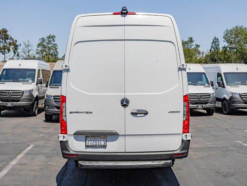 2022 Mercedes-Benz Sprinter 4500 High Roof V6