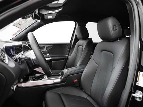 2025 Mercedes-Benz GLB 250 Base