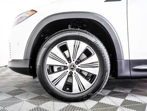 2022 Mercedes-Benz EQB 300 4MATIC