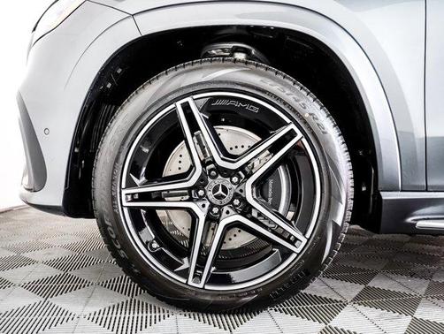 2025 Mercedes-Benz GLS 450 4MATIC