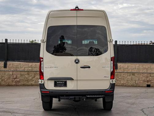 2025 Mercedes-Benz Sprinter 2500 Standard Roof