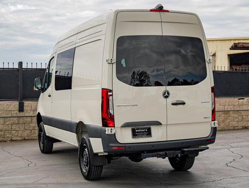 2025 Mercedes-Benz Sprinter 2500 Standard Roof