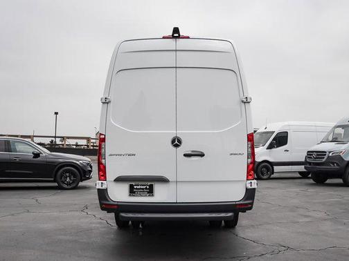 2025 Mercedes-Benz Sprinter 3500 High Roof