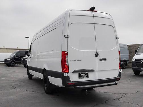 2025 Mercedes-Benz Sprinter 3500 High Roof