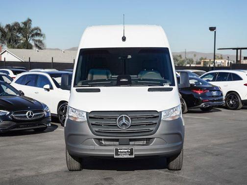 2025 Mercedes-Benz Sprinter 2500 Standard Roof