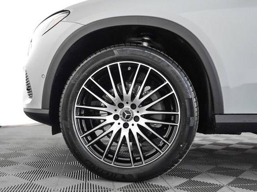2026 Mercedes-Benz GLC 300 Base
