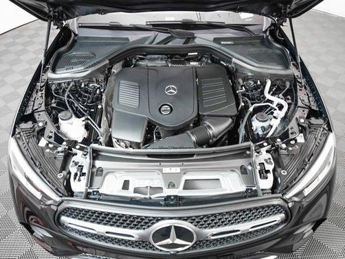 2026 Mercedes-Benz GLC 300 Base
