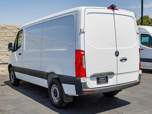 Arctic White 2026 Mercedes-Benz Sprinter 2500 Standard Roof