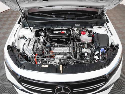 2023 Mercedes-Benz EQB 300 4MATIC