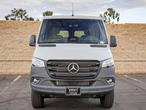 2025 Mercedes-Benz Sprinter 2500 Standard Roof