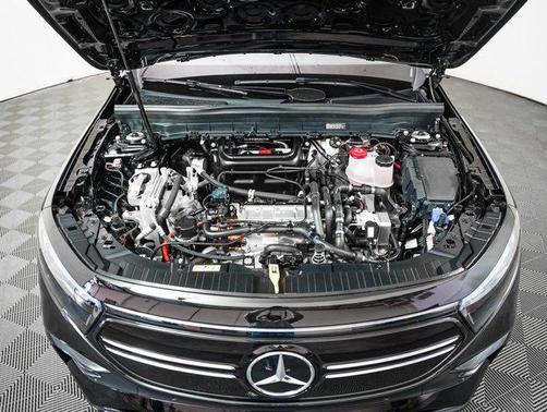 2023 Mercedes-Benz EQB 300 4MATIC