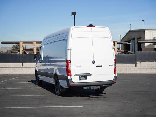 2026 Mercedes-Benz Sprinter 2500 High Roof