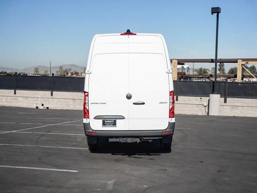 2026 Mercedes-Benz Sprinter 2500 High Roof