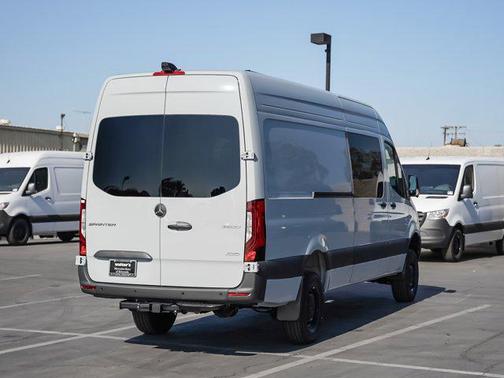 2026 Mercedes-Benz Sprinter 2500 High Roof