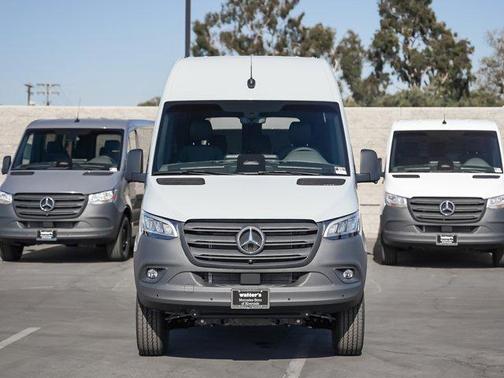 2026 Mercedes-Benz Sprinter 2500 High Roof