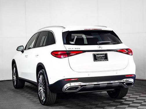 2025 Mercedes-Benz GLC 300 Base
