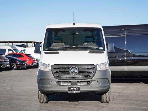 2025 Mercedes-Benz Sprinter 2500 Standard Roof