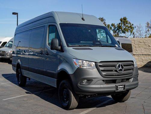 2025 Mercedes-Benz Sprinter 2500 High Roof