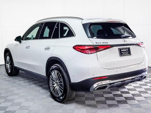 2025 Mercedes-Benz GLC 300 Base