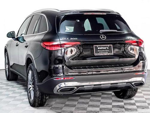 2026 Mercedes-Benz GLC 300 Base